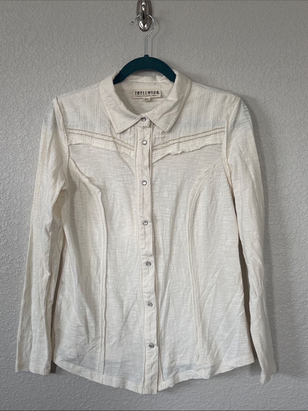 Idyllwind Ivory Embroidered Snap-Front Blouse beads and fringe on the back